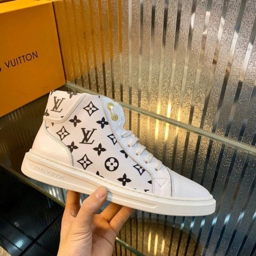 LV High Top Men 098