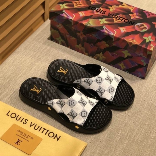 LV Slippers Men 329