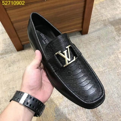 LV Casual Shoes Men 124