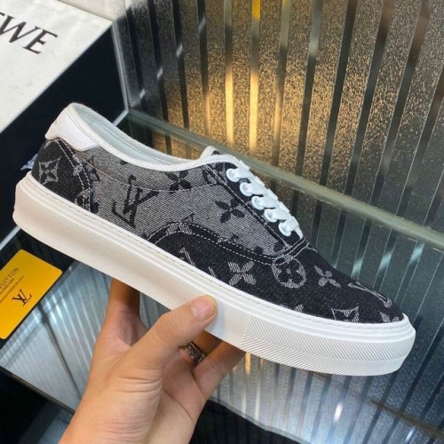 LV Low Top Men 0611