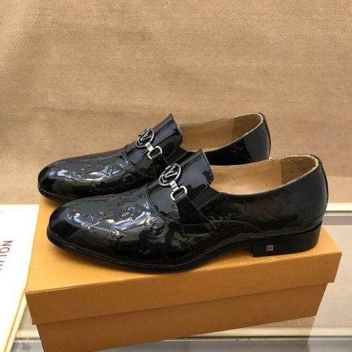LV Leather Shoes Men 082