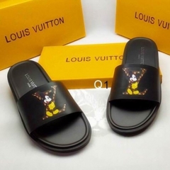 LV Slippers Men 536