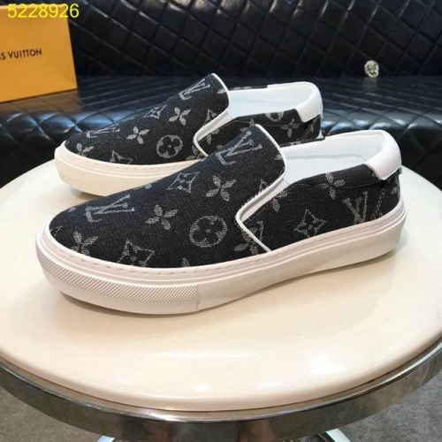 LV Casual Shoes Men 105