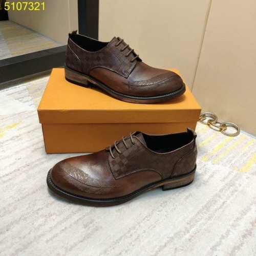 LV Leather Shoes Men 013