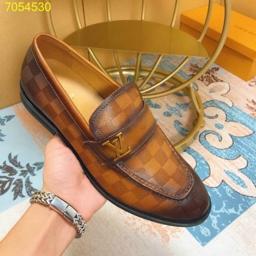 LV Leather Shoes Men 039