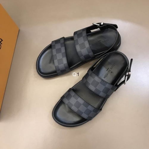 LV Slippers Men 448