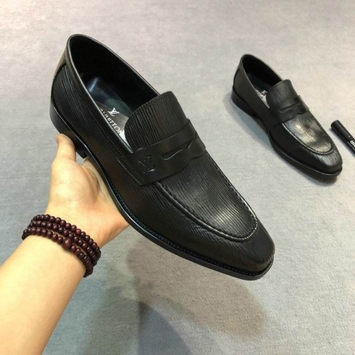 LV Leather Shoes Men 071