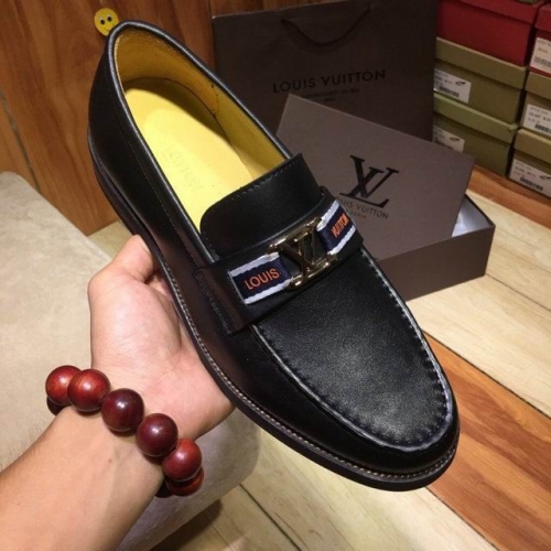 LV Leather Shoes Men 280