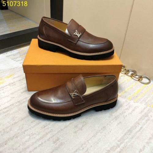 LV Leather Shoes Men 009