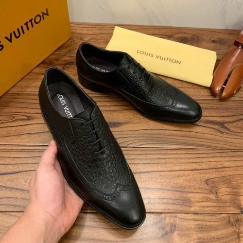LV Leather Shoes Men 109