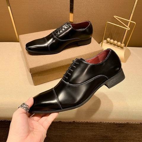 LV Leather Shoes Men 302