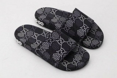 GUCCI Slippers Men 347