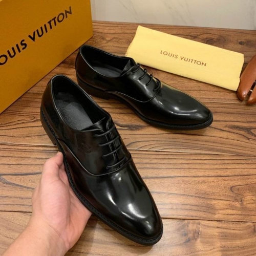 LV Leather Shoes Men 113