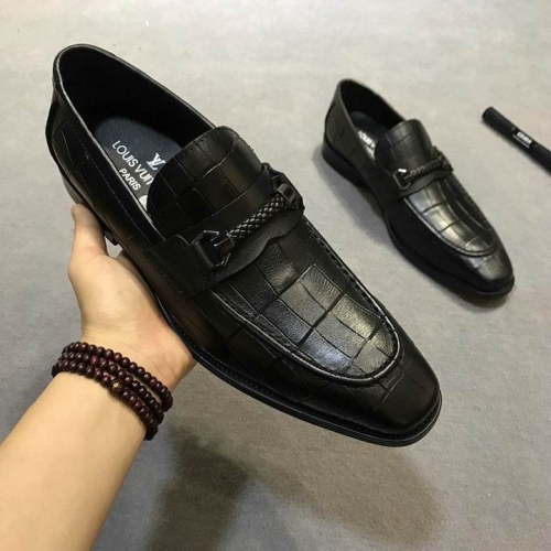 LV Leather Shoes Men 070