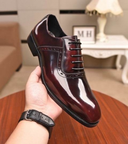 LV Leather Shoes Men 323