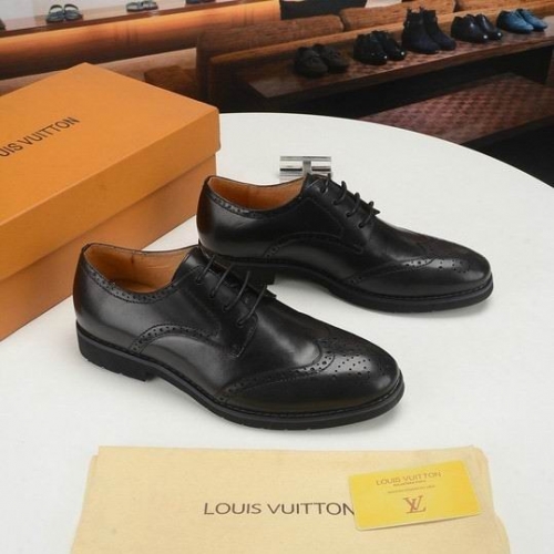 LV Leather Shoes Men 147