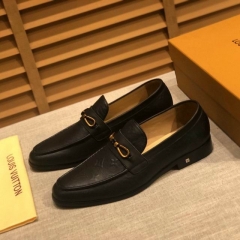 LV Leather Shoes Men 370