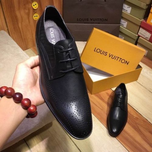 LV Leather Shoes Men 097