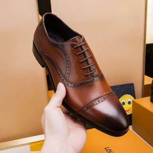 LV Leather Shoes Men 182