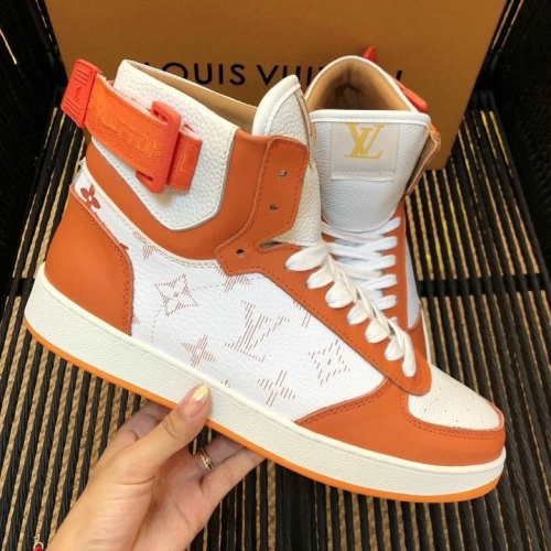 LV High Top Men 027