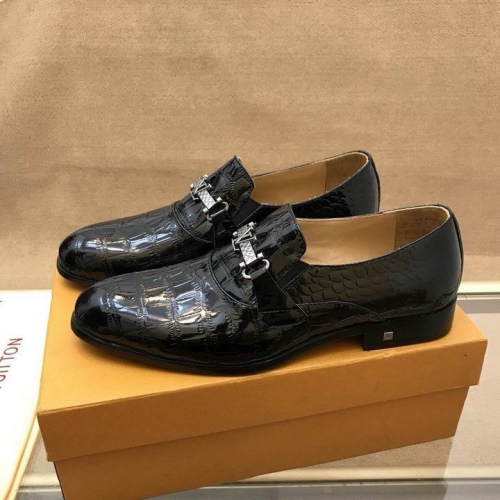 LV Leather Shoes Men 085