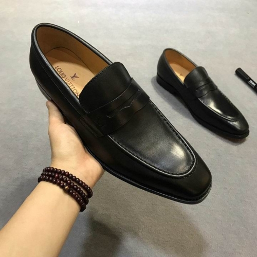 LV Leather Shoes Men 068