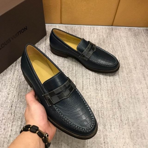 LV Leather Shoes Men 020