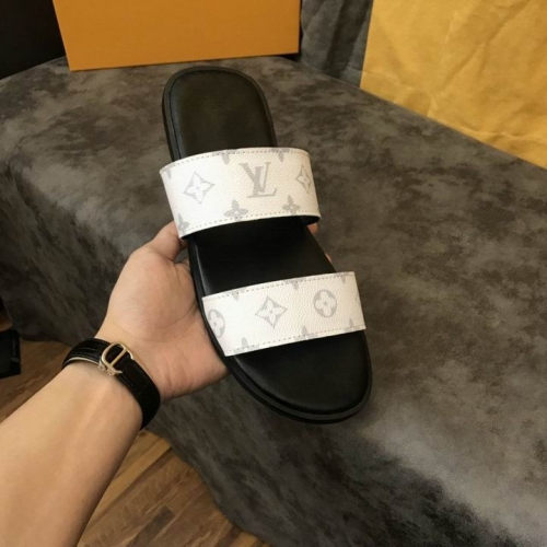 LV Slippers Men 312