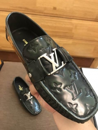 LV Casual Shoes Men 455