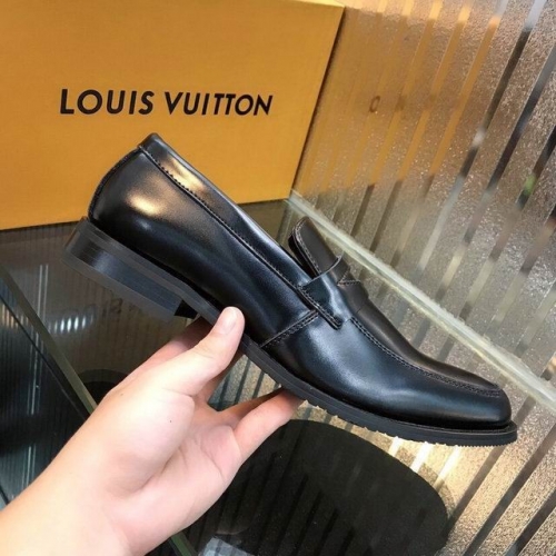 LV Leather Shoes Men 295