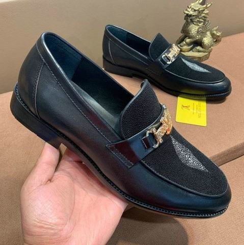 LV Leather Shoes Men 052