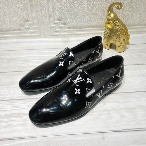 LV Leather Shoes Men 075