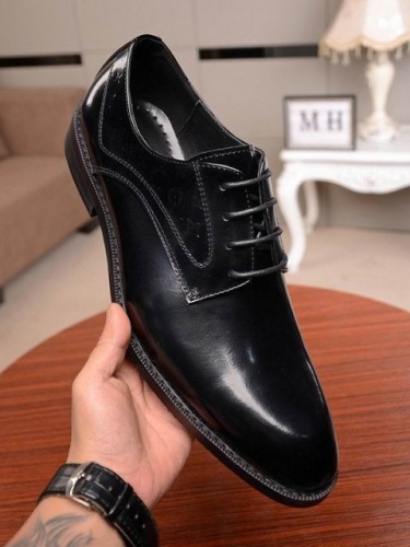 LV Leather Shoes Men 227