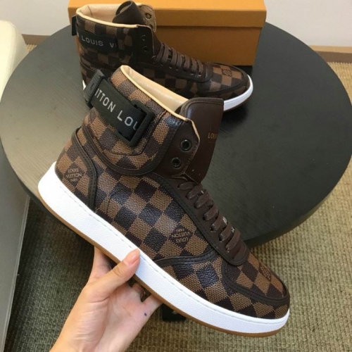 LV High Top Men 059