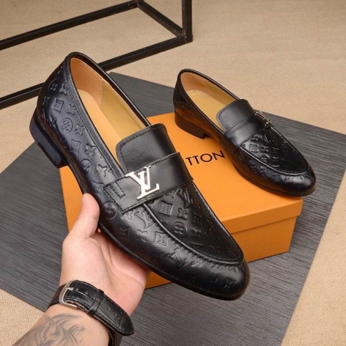LV Leather Shoes Men 146