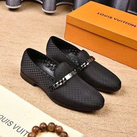 LV Leather Shoes Men 028