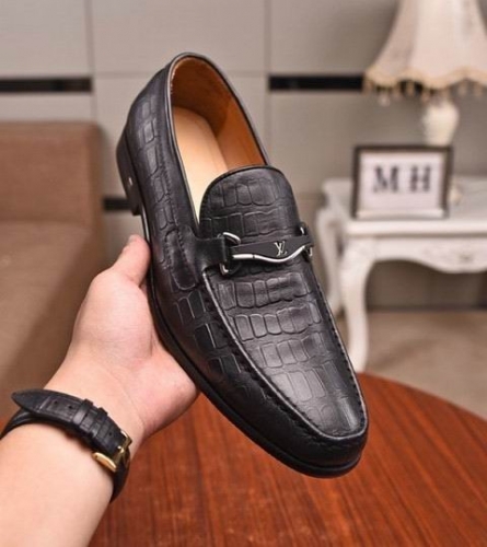 LV Leather Shoes Men 338
