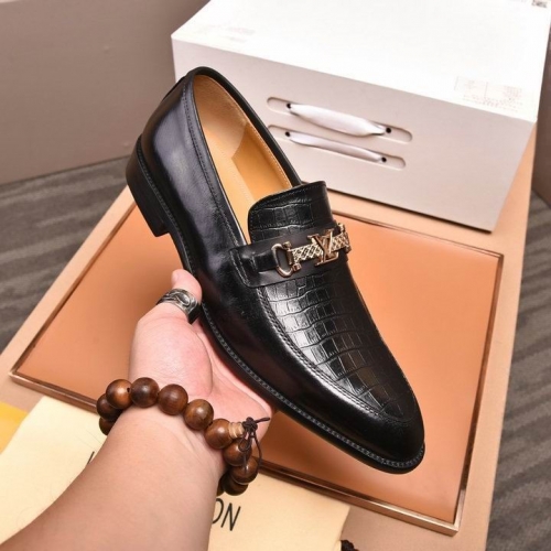 LV Leather Shoes Men 273