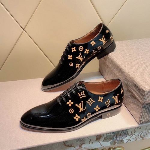 LV Leather Shoes Men 120