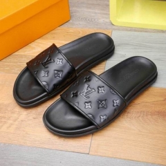 LV Slippers Men 525