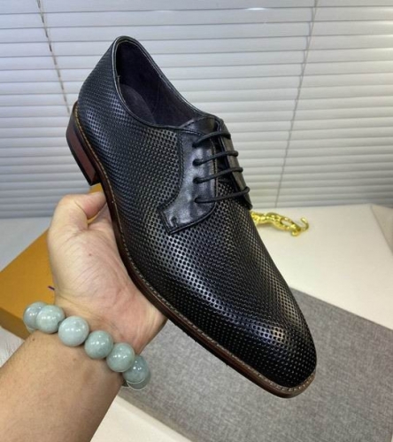 LV Leather Shoes Men 268