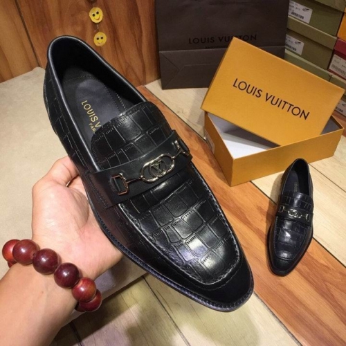 LV Leather Shoes Men 140