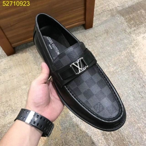 LV Casual Shoes Men 128