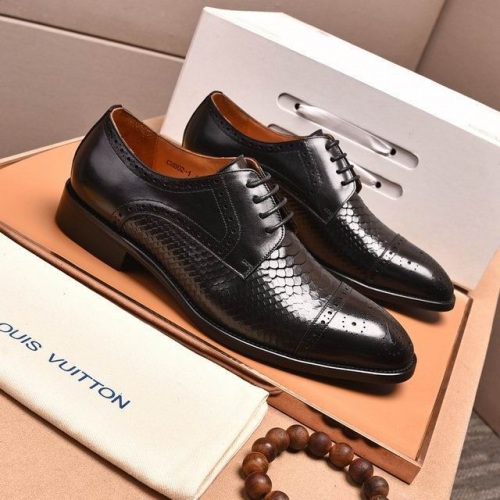 LV Leather Shoes Men 310