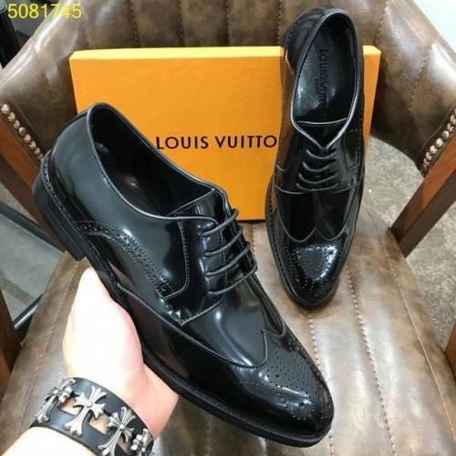 LV Leather Shoes Men 008