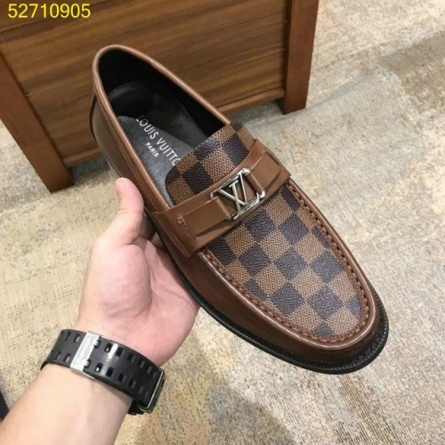 LV Casual Shoes Men 126