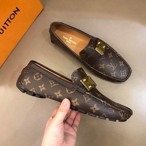 LV Casual Shoes Men 425