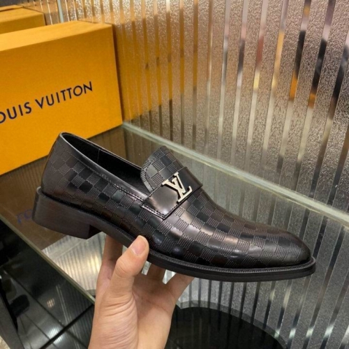 LV Leather Shoes Men 200