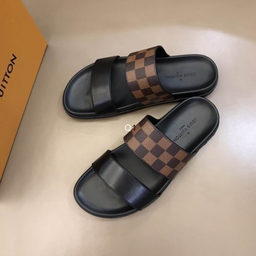 LV Slippers Men 454