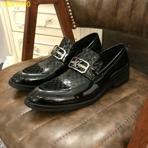 LV Leather Shoes Men 002